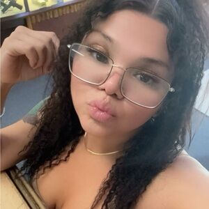 Meet your Posher, Brianda